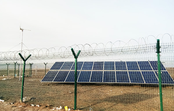 太阳能风力发电机怎么和用电器件毗连的？